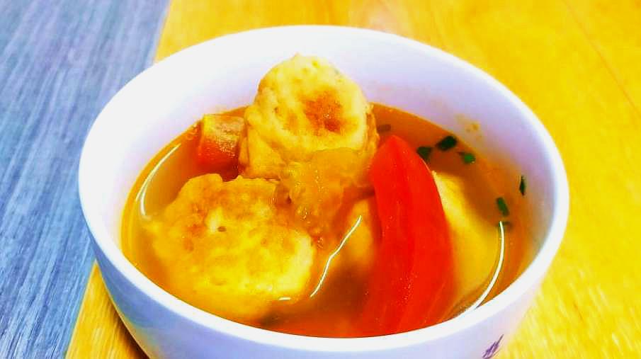 【太阳成集团tyc7111cc】外卖小哥守候亚洲最大机场：只为让忙碌的人准时吃饭