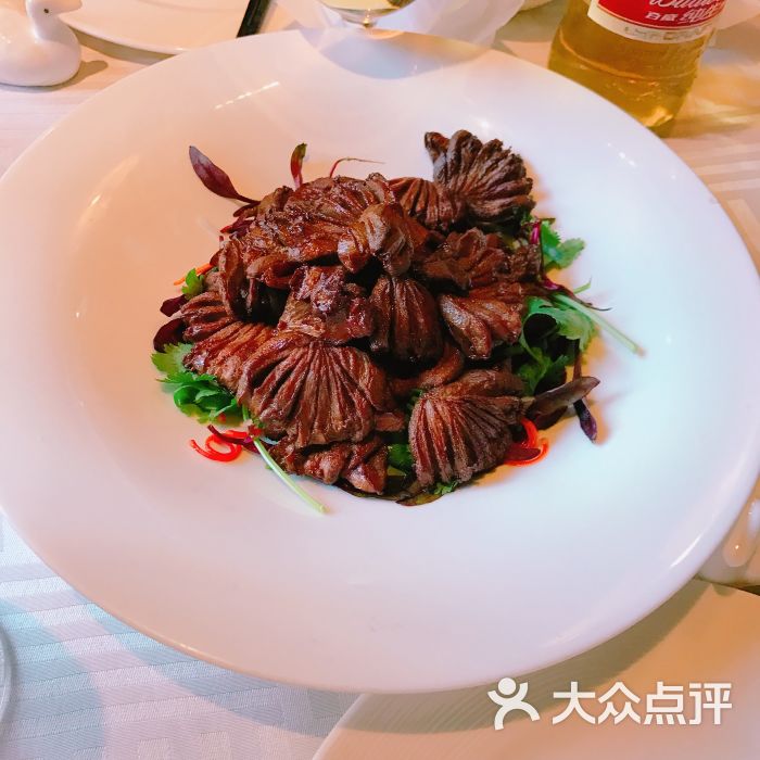 老外在机场斥示威者:香港属于中国 你该找个工作|太阳成集团tyc7111cc(图3) 太阳成集团tyc7111cc