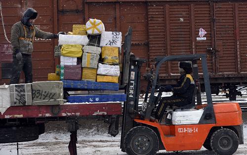 【太阳成集团tyc7111cc】军队已派出4000多医护人员支援武汉 目前保持零感染