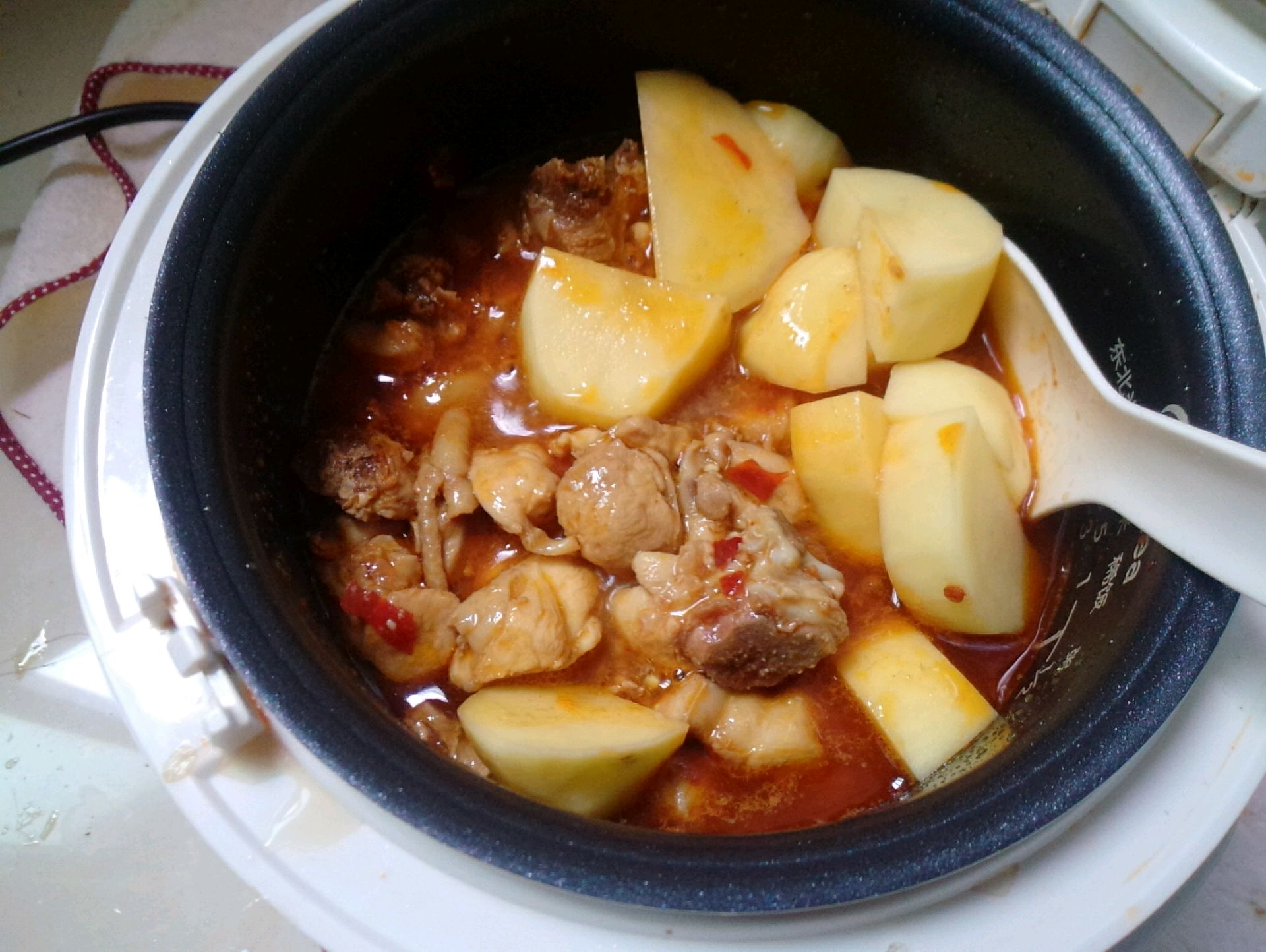 ‘太阳成集团tyc7111cc’陕西省委书记胡和平调研京东物流,全球首个无人配送站启用(图1) 太阳成集团tyc7111cc