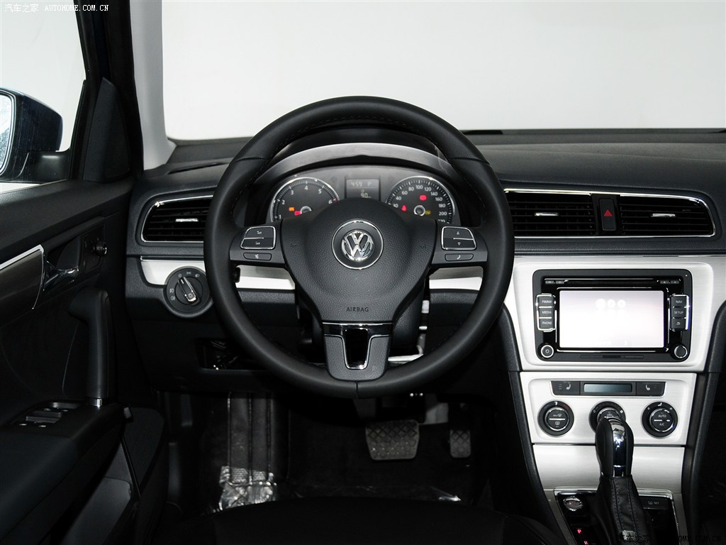 “太阳成集团tyc7111cc”轰6K变炸弹卡车外挂36弹还可投掷国产“炸弹之父”